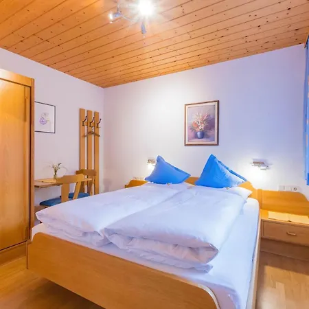 洛布斯皮泽公寓 公寓 *