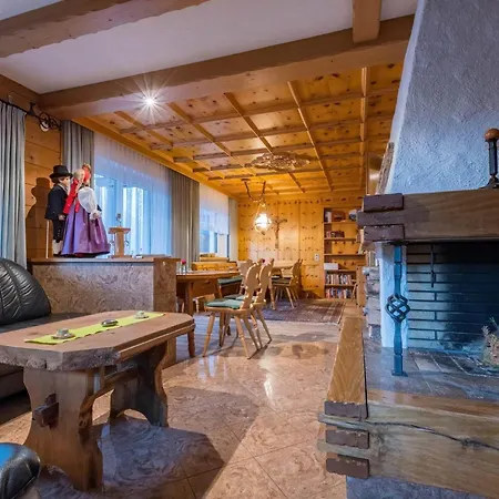 洛布斯皮泽公寓 公寓 圣加伦基希